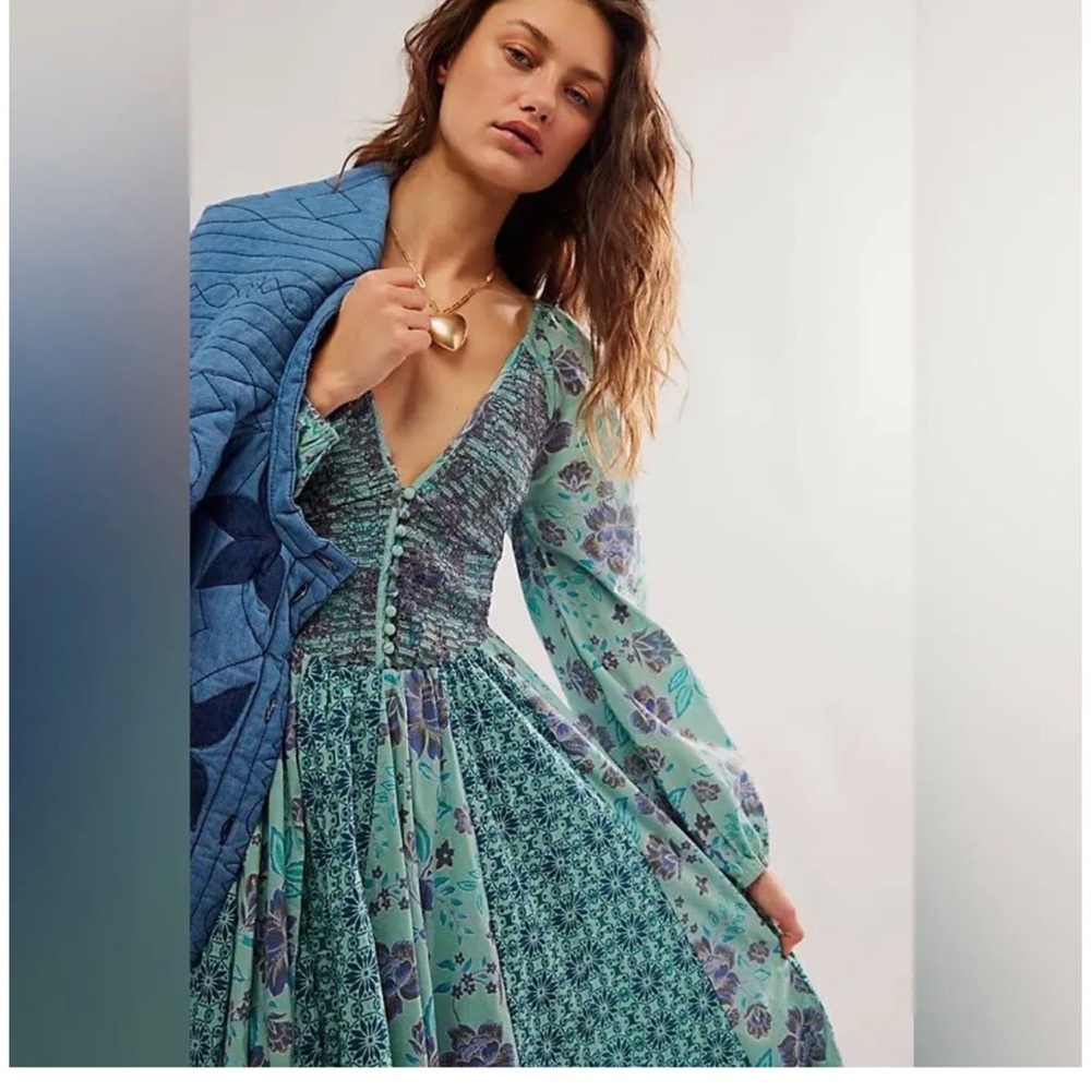 Free People A New Way Maxi Dress
Size Small